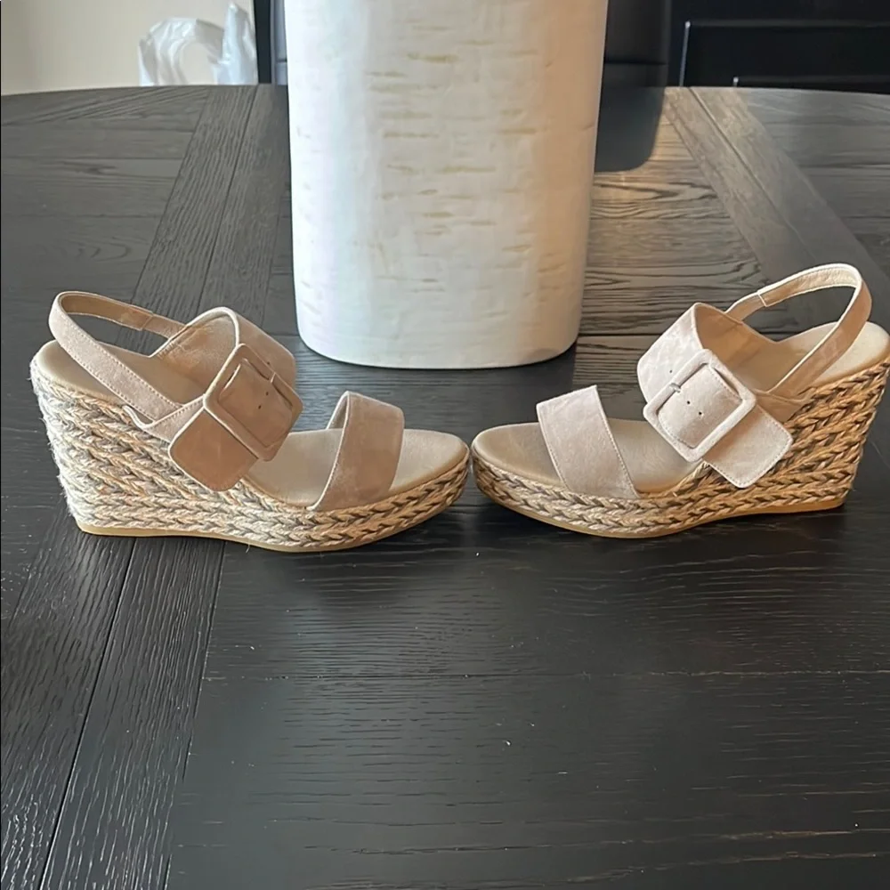 A‎ paseart Cream Espadrilles with Adjustable Straps and Cushioned Sole Size 8
